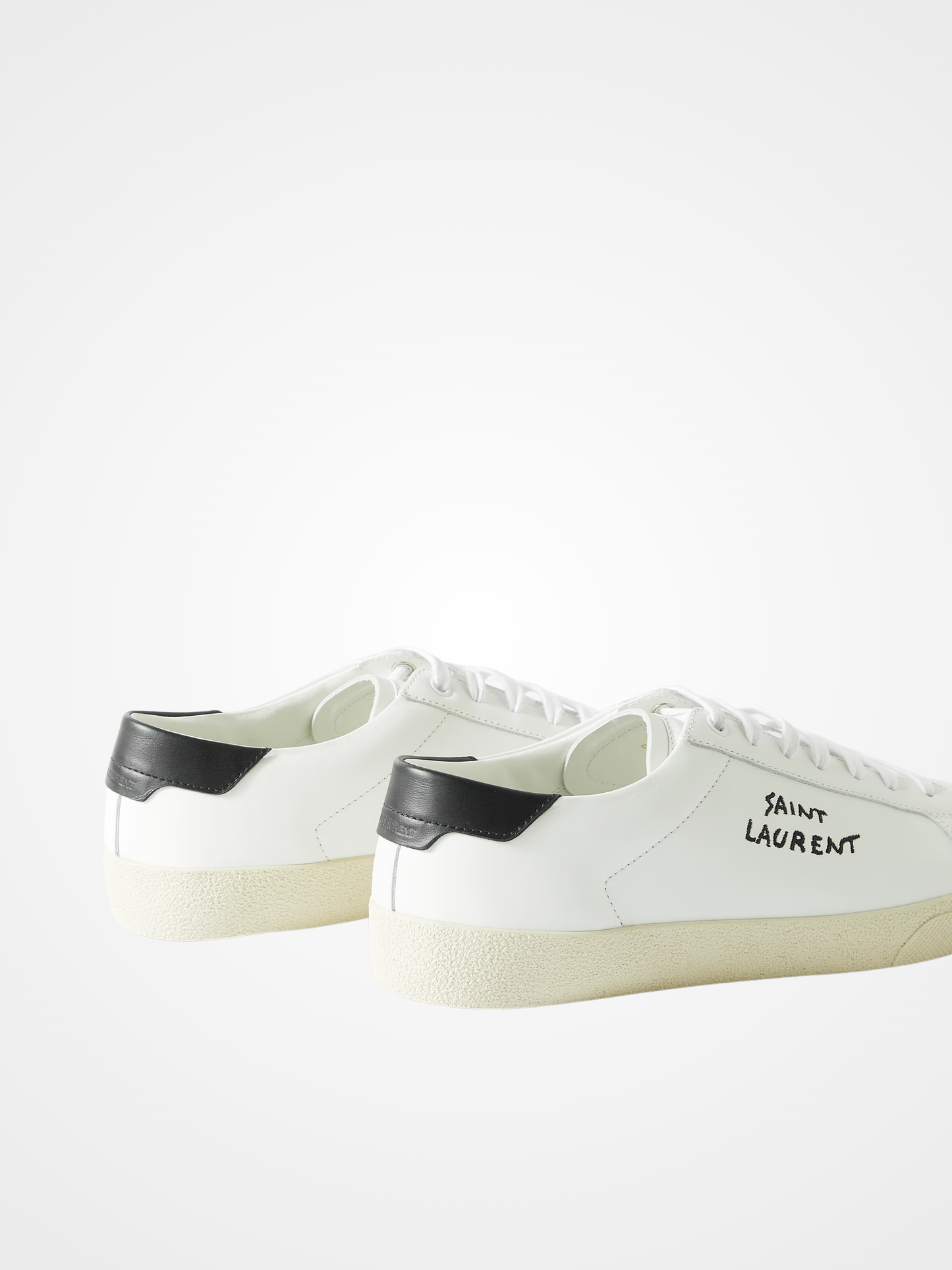 Court Classic Sneakers